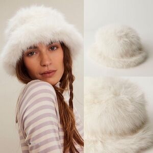 Free people X Unreal Fur ICE Queen Bucket hat